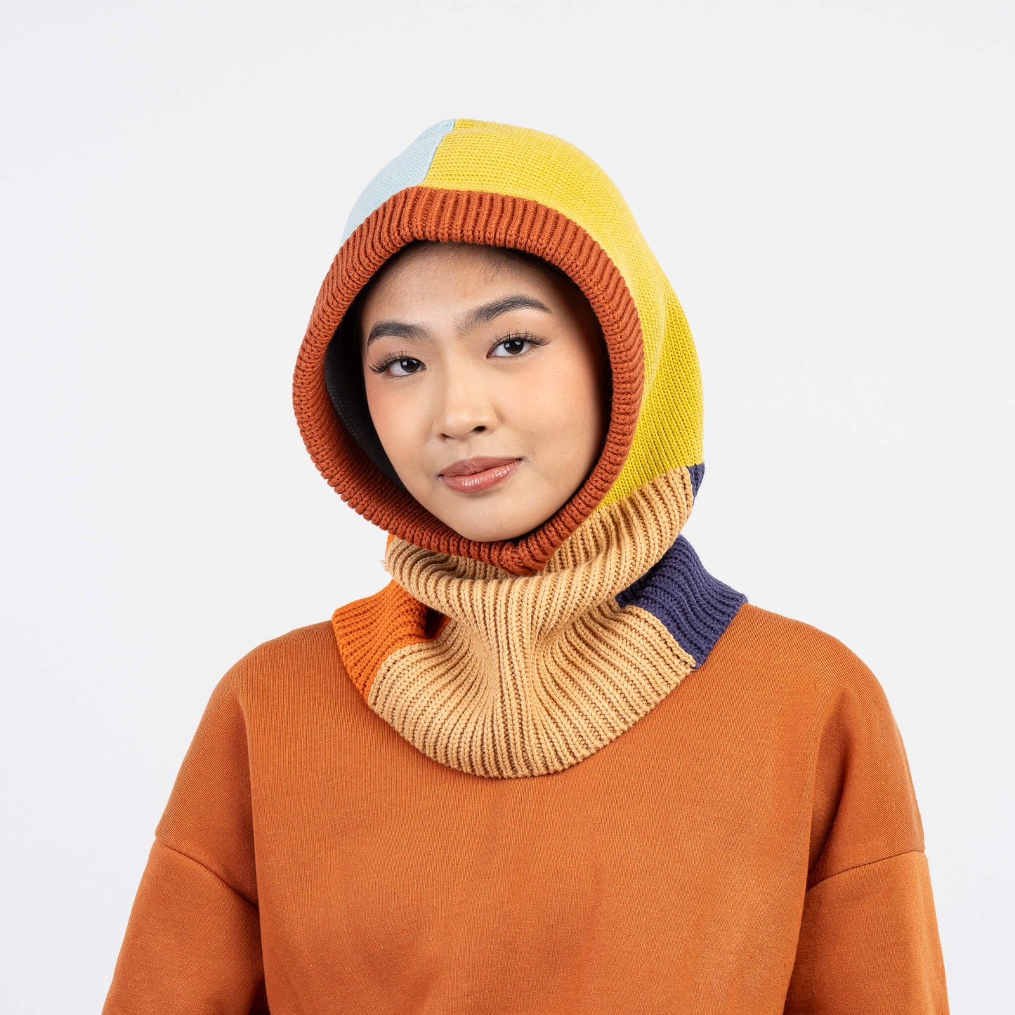 Mismatch Knit Hood